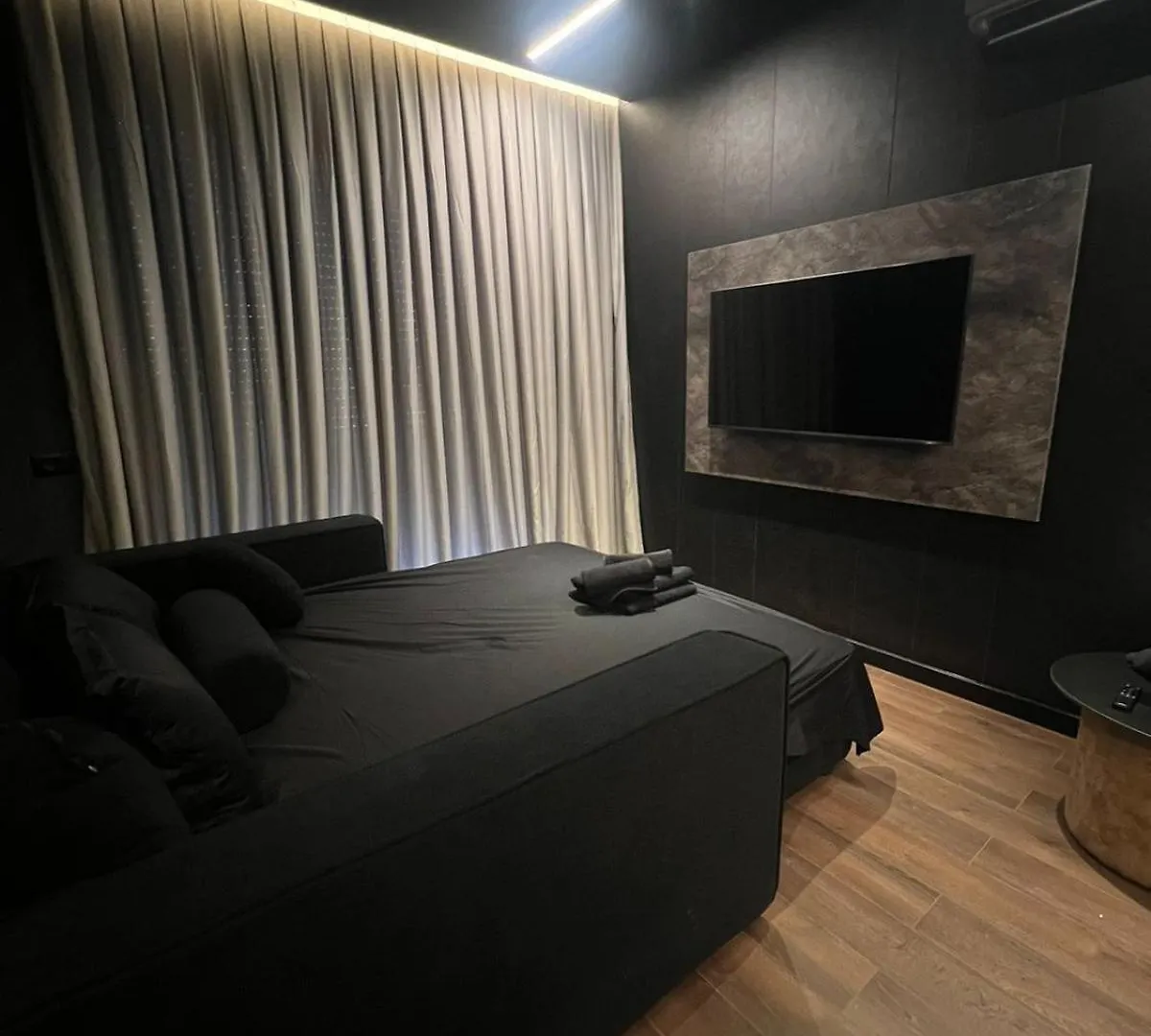 Iunn Apartment 5 Vlorë